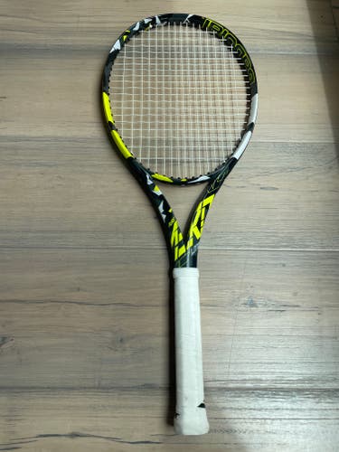 New Babolat Pure Aero 100" 4 1/4 Tennis Racquet