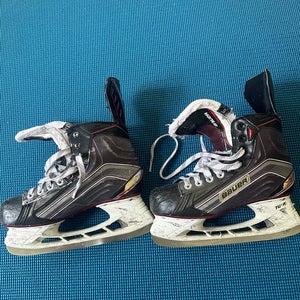 Used Bauer Size 5 Vapor X600 Hockey Skates