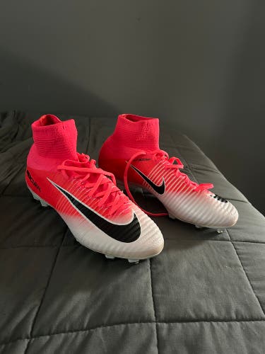 Nike Mercurial Superfly Soccer Cleat Size 7.5