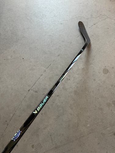 New Bauer Left Hand P28 50 Flex Proto-R Hockey Stick