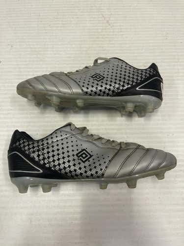 Used Senior 9.5 Cleat Soccer Outdoor Cleats