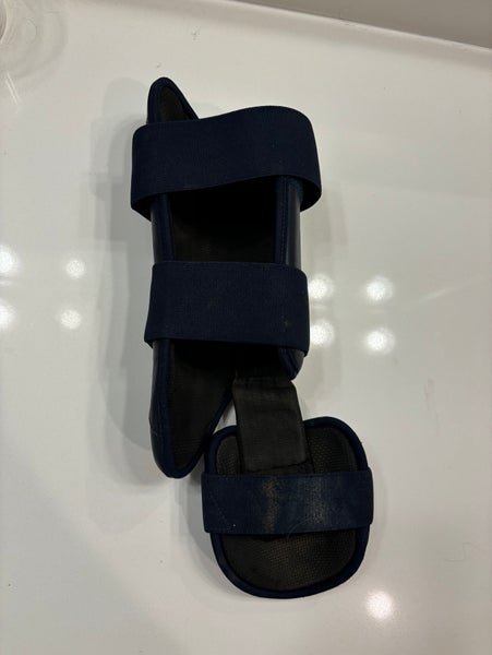 Bruce Bolt Adult Leg Guard Navy - (LEFTY HITTER)