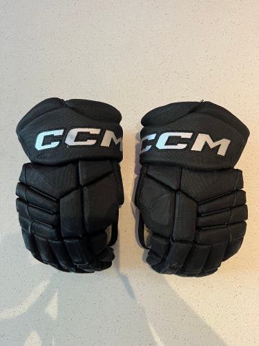 Used  CCM 13"  Senior Next Gloves