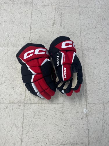 Lightly Used CCM 13" Gloves
