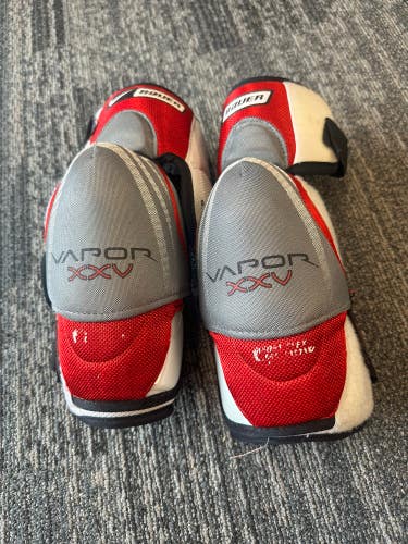 Used Senior Medium Bauer Vapor XXV Elbow Pads