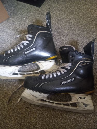 Senior size 11 Bauer Supreme Total One Hockey Skates Regular Width