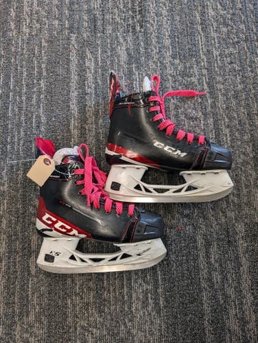 Used Junior CCM JetSpeed FT475 Hockey Skates | Size 2.5 (Broken Achilles Guard)