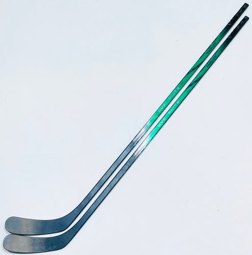 2 Pack Custom Green Tyler Seguin Bauer Vapor Hyperlite 2 (ADV Build) Hockey Stick-RH-P92-95 Flex