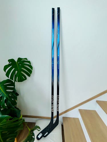 2 PACK New Senior Bauer Right Handed P92 Vapor Hyperlite 2 Hockey Stick