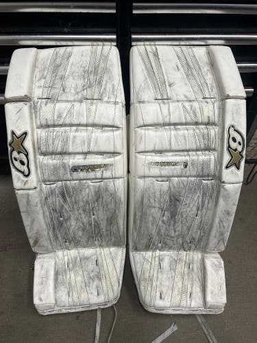 Used 33" Brian's Brians Gnetik Pro II Goalie Leg Pads