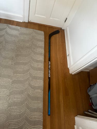 Used Senior Bauer Right Handed P92 Nexus Sync Hockey Stick