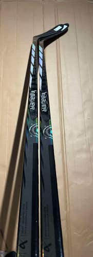 New 2 Pack 2x 70 Flex Right Handed P28 Proto-R Hockey Sticks