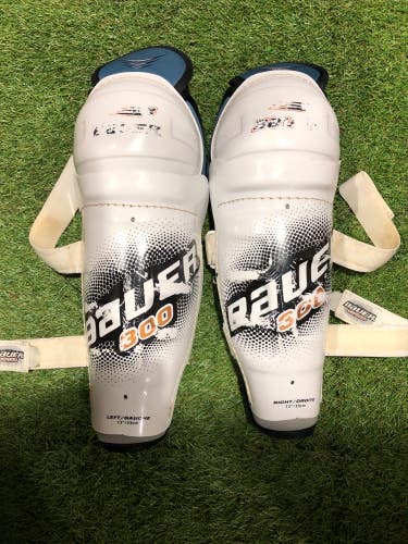 Used Junior Bauer 300 Shin Pads 13"