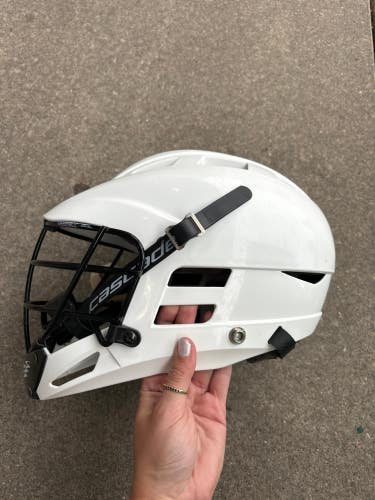 White Used Youth Cascade CS  Helmet