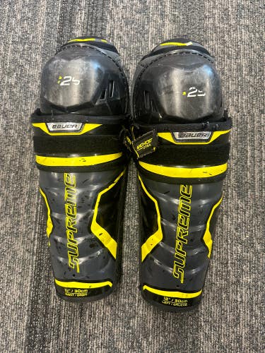 Used Junior Bauer Supreme S29 Shin Pads 12"