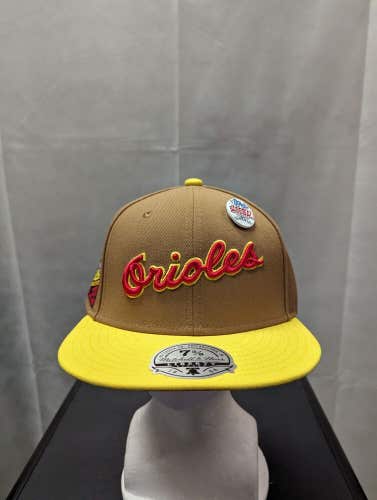 NWS Baltimore Orioles Mitchell & Ness Topps Fitted Hat 7 3/8 MLB