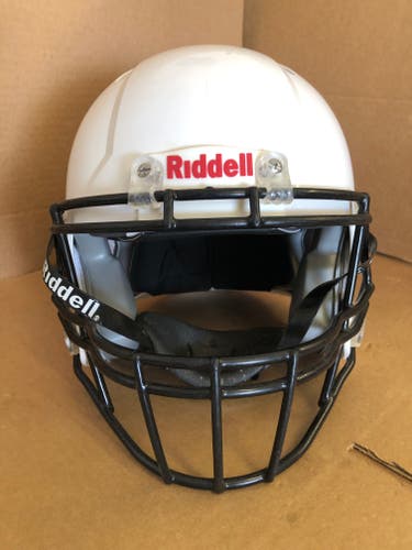 USED RIDDELL SPEED ICON YOUTH HELMET - MEDIUM - WHITE