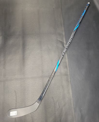 New Intermediate Bauer Nexus E50 Pro Right Handed Hockey Stick P28 55 flex