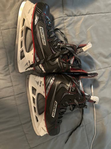Used Bauer Size 4 Hockey Skates