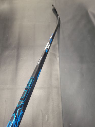 New Senior Bauer Nexus E50 Pro Right Handed Hockey Stick P28 77 flex