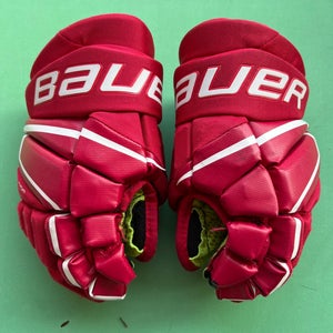 Red Used Junior Bauer Vapor 3X Gloves 11"
