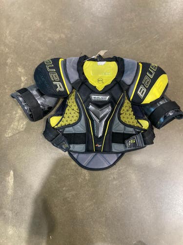 Used Senior Medium Bauer Supreme 1S Shoulder Pads