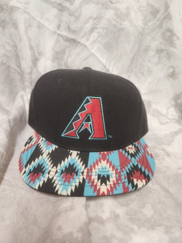 Arizona Diamondbacks Mens Gila River SGA Western Aztec Snapback Baseball Cap Hat