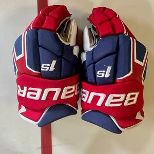NHL issued Mtl Canadians Bauer Hockey Gloves