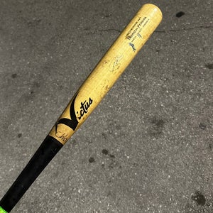 Used Victus  other 33.5" Bat