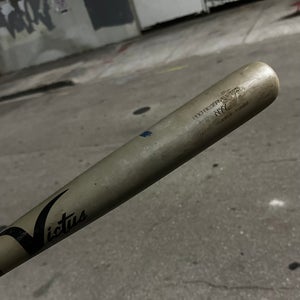 Used Victus  other 30" Bat