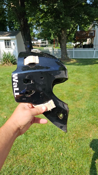 Used Senior Wall W4 Goalie Mask