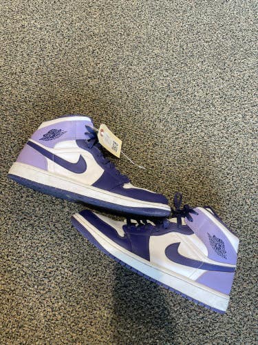 Used Men's 11.5 Nike Air Jordan 1 se Mid Sky J Purple Shoes