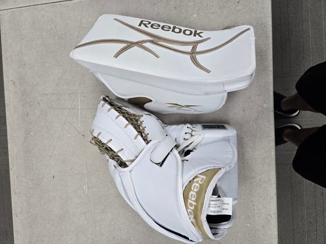 New Reebok 9000 INT Regular Catcher and blocker