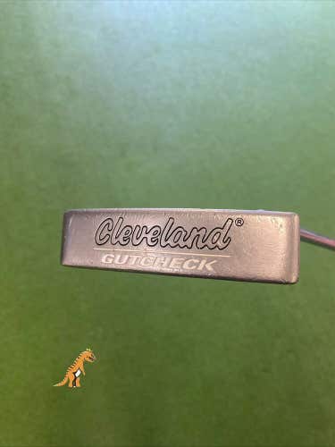 Used RH Cleveland Gutcheck 304 35” Putter Cleveland Blade Putter