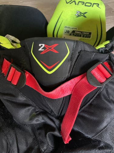 Used Junior Bauer VAPOR 2X Hockey Pants