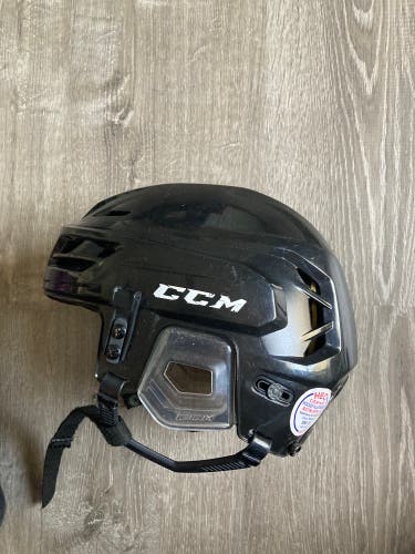 CCM tack 310 medium helmet
