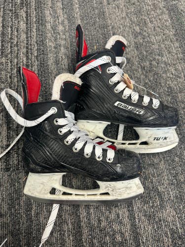 Used Junior Bauer Vapor X350 Hockey Skates Regular Width Size 1