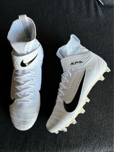 Nike Alpha Menace Elite 2 White/Grey Football Cleats Size 13