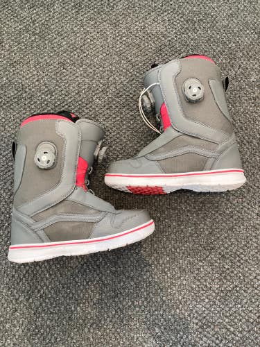 Used Vans Aura Women's Snowboard Boots Size 9