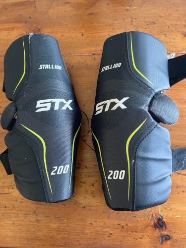 Used Youth STX Stallion 200 Arm Pads