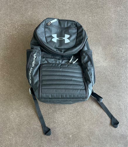 Like New Under Armour Black Backpack (Check Description)