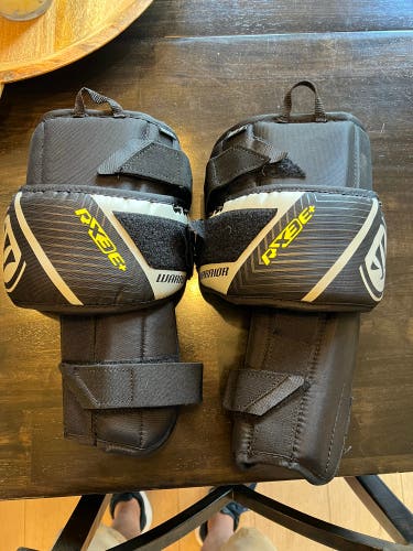 Goalie Knee Guards
