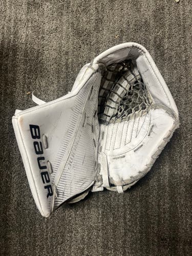 Bauer goalie senior catching glove