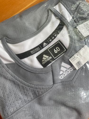 New Adidas Size 60 Gray Practice Jersey