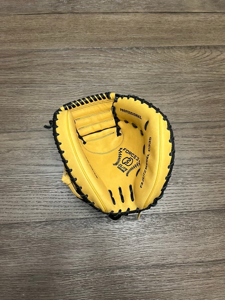 New Force 3 33.5" Catchers Mitt
