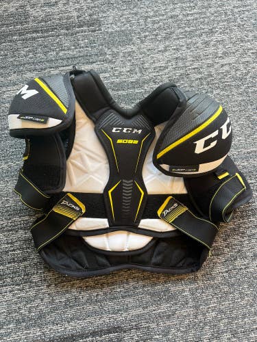 Used Large Junior CCM Tacks 5092 Shoulder Pads