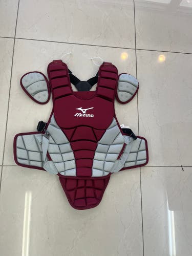 Brand New Mizuno Samurai Baseball 15” Cardinal/Grey Chest Protector