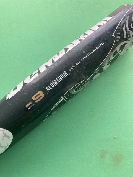 2012 DeMarini Voodoo Bat USSSA Certified (-9) Hybrid 22 oz 31"