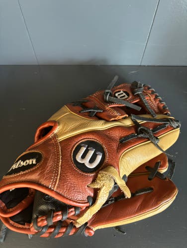 Wilson A550 glove
