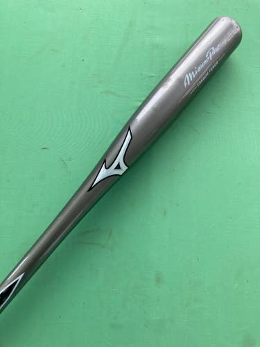 36" Mizuno Carbon Fungo Bat